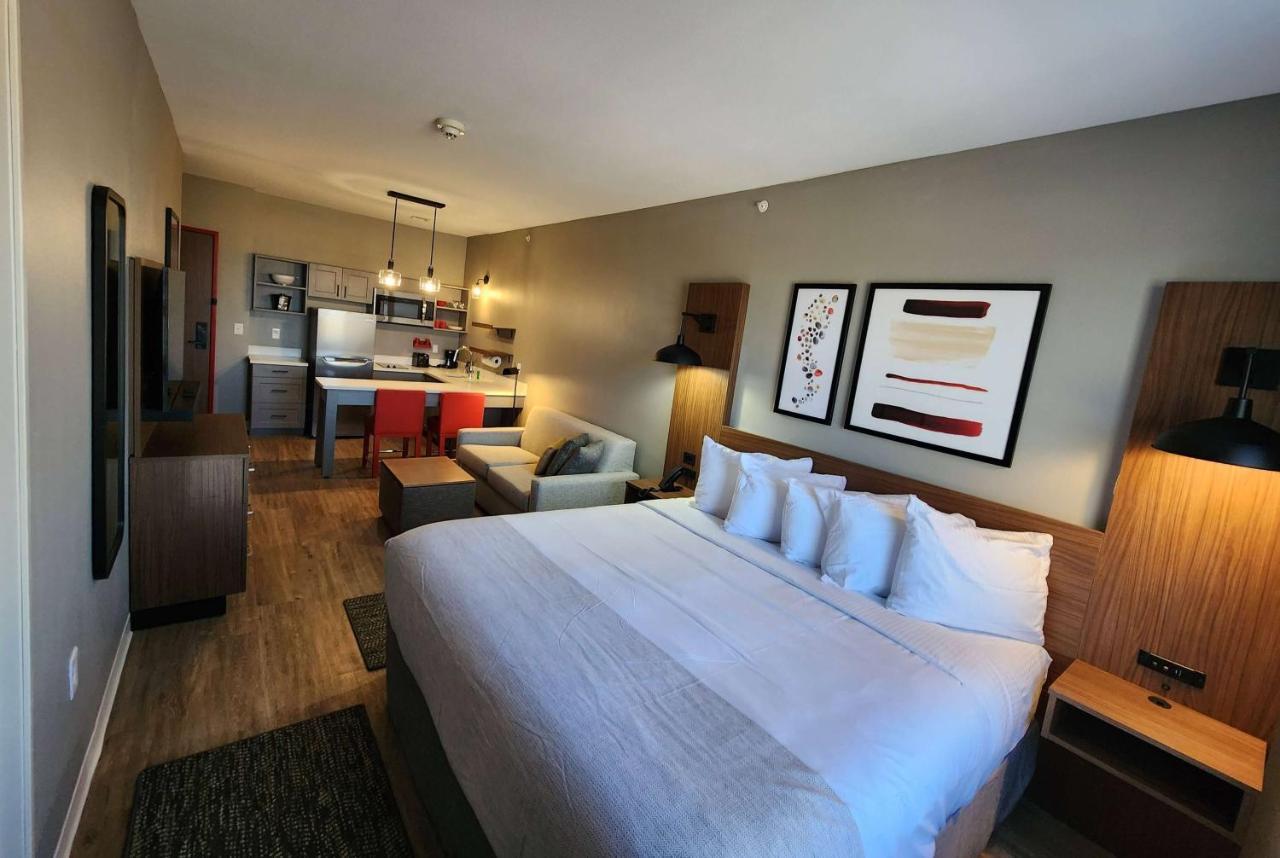Hawthorn Suites By Wyndham Del Rio Eksteriør billede